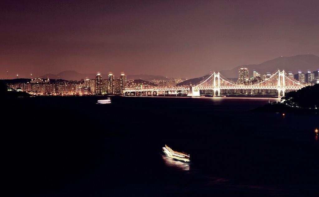 Champ Hostel Busan Exteriör bild