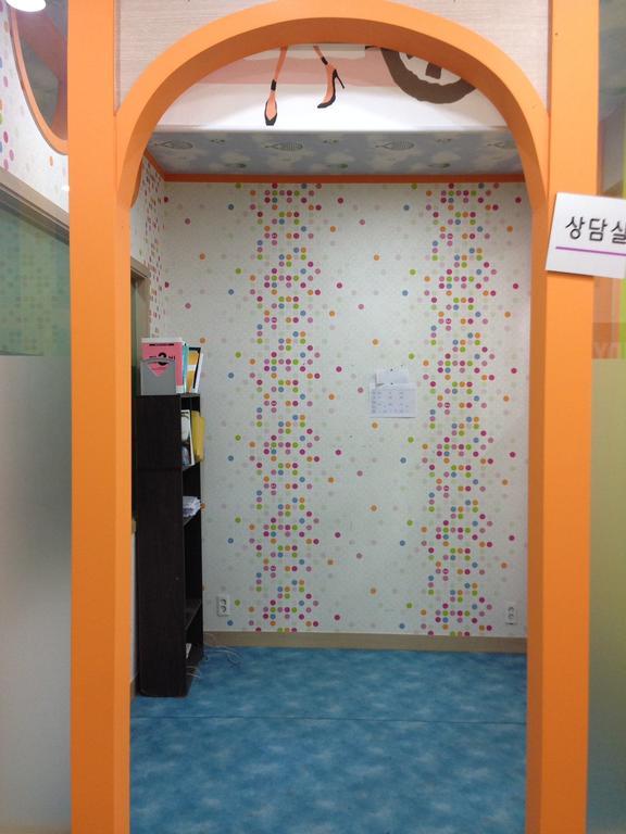 Champ Hostel Busan Exteriör bild