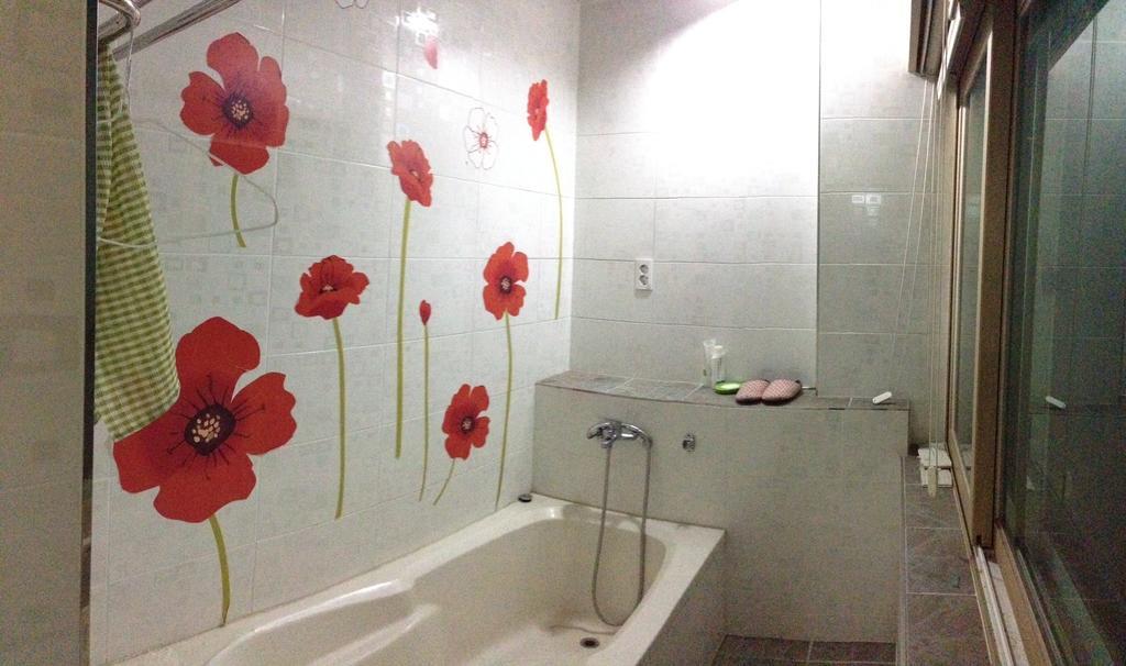 Champ Hostel Busan Exteriör bild